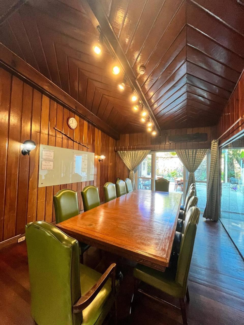 Log Cabin Hotel - Baguio Baguio City Extérieur photo